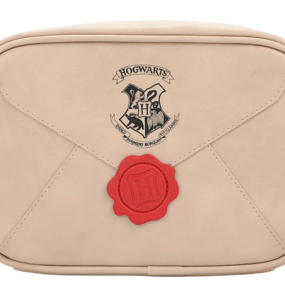 Bioworld Harry Potter Hogwarts Letter Cosmetic And Toiletries Bag - NWT